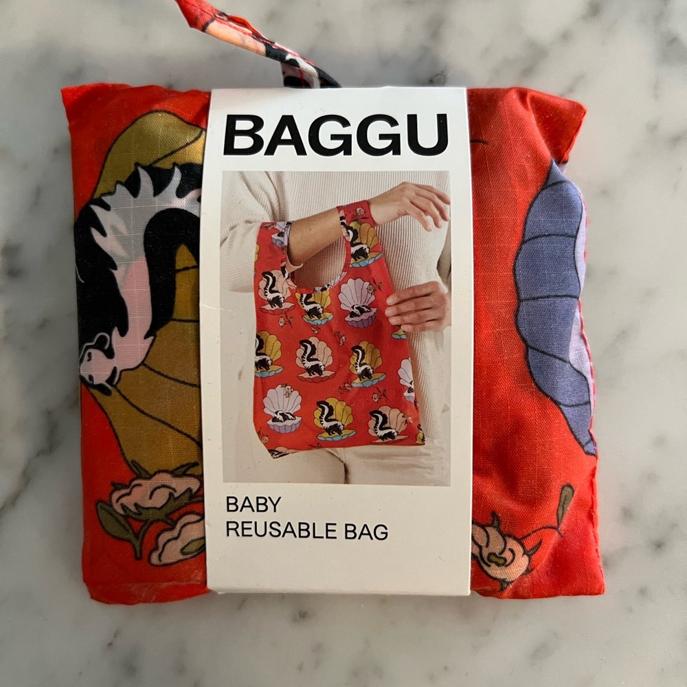 NWT Baby Baggu in “Half Shell Skunk” Pattern